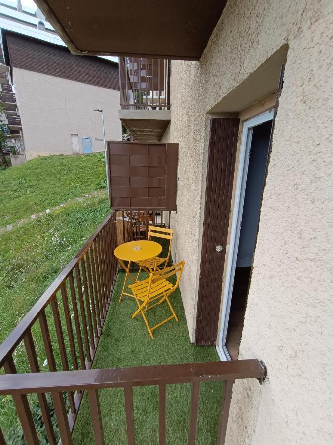 Appartement Ideal Pour Famille Les Angles  Exteriör bild