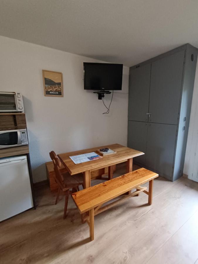 Appartement Ideal Pour Famille Les Angles  Exteriör bild